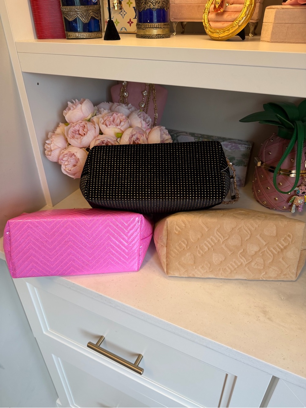 Juicy Couture Amazing set of 3 NWT Zipper Cases w Gold Logo Tan Pink Glitter - Picture 9 of 12